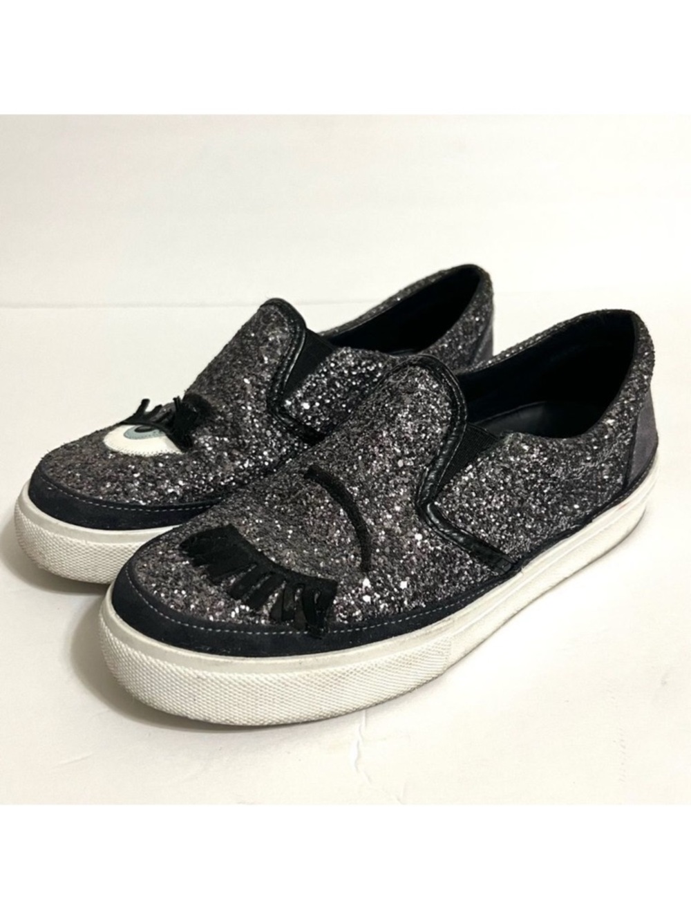 CHIARA FERRAGNI Glitter Eyelash Sneakers Gray Silver Black Slip On Size 8